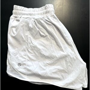 Lululemon hotty hot low rise short 4” inseam size 10 white